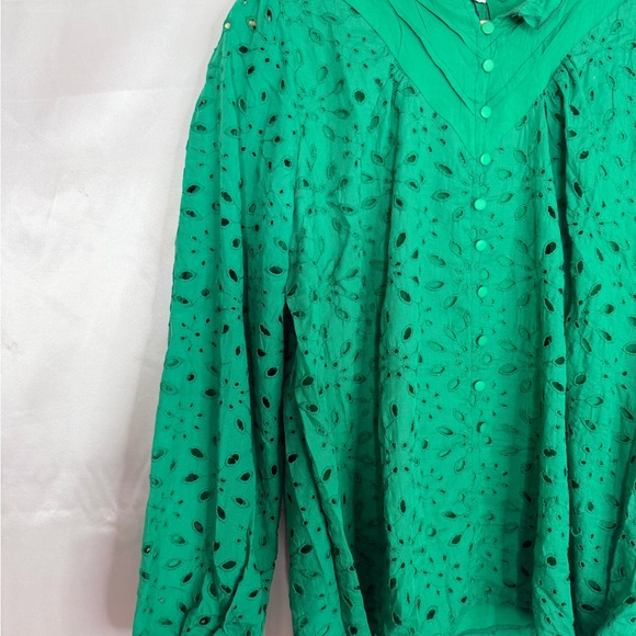 NWT Green Eyelet Long Sleeve Blouse – Size Small – Lined - Picture 2 of 9